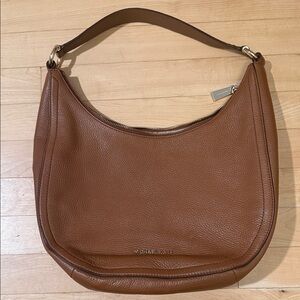 Stunning MK Pebbled Leather Hobo – Rich Acorn|Like New Condition|Gold Plated